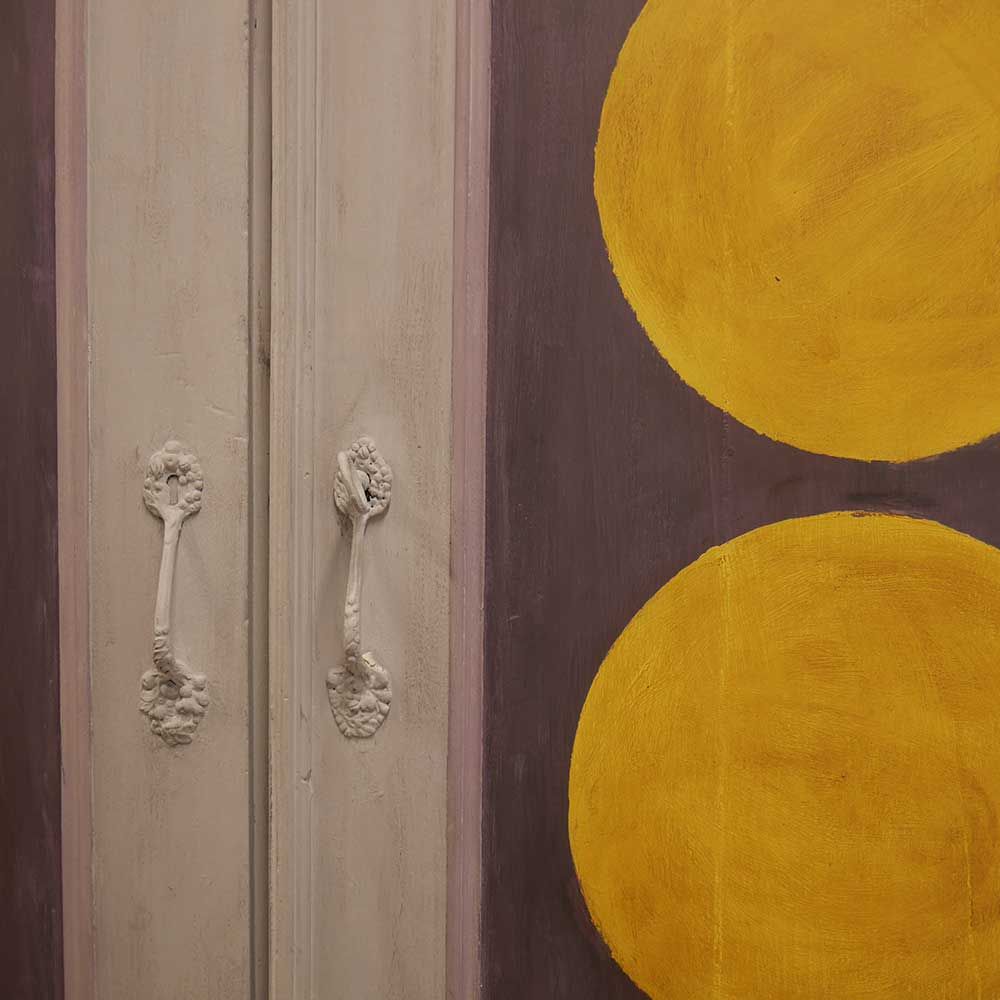 mob220-armadio-a-due-ante-vernici-al-gesso00