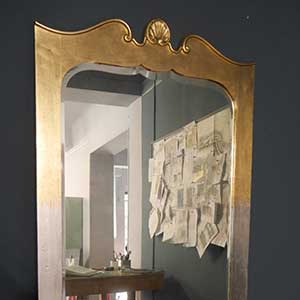 ogg071-specchio-a-parete-cornice-decorata-foglia-oro00alt